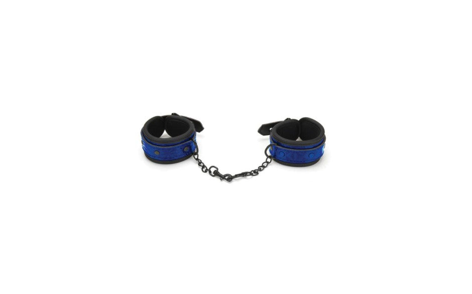 Whip Smart | Diamond Handcuff Blue